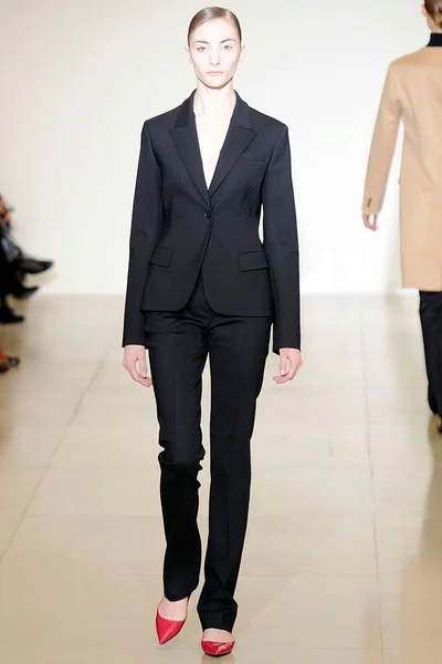 Look 9